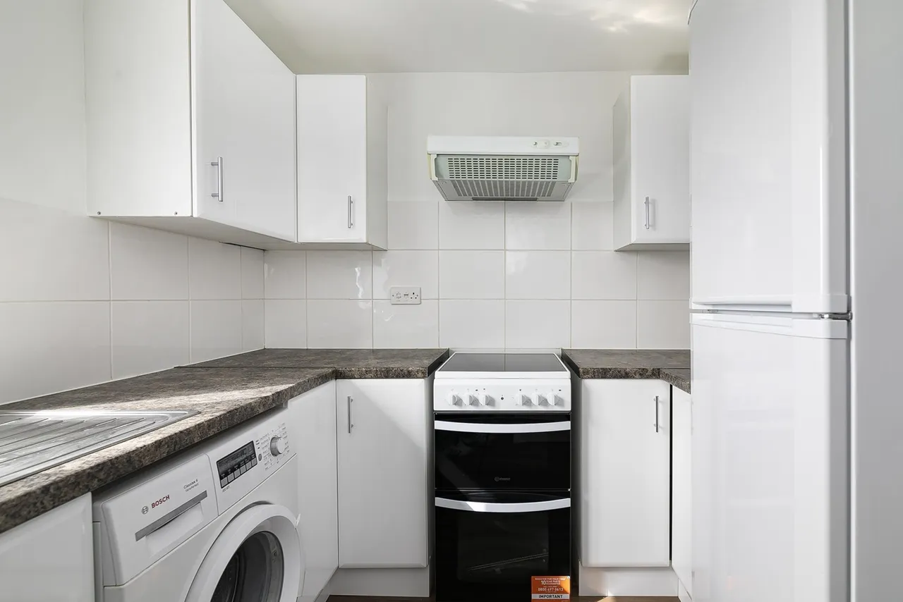 Greenslade Road, Barking, photo 4