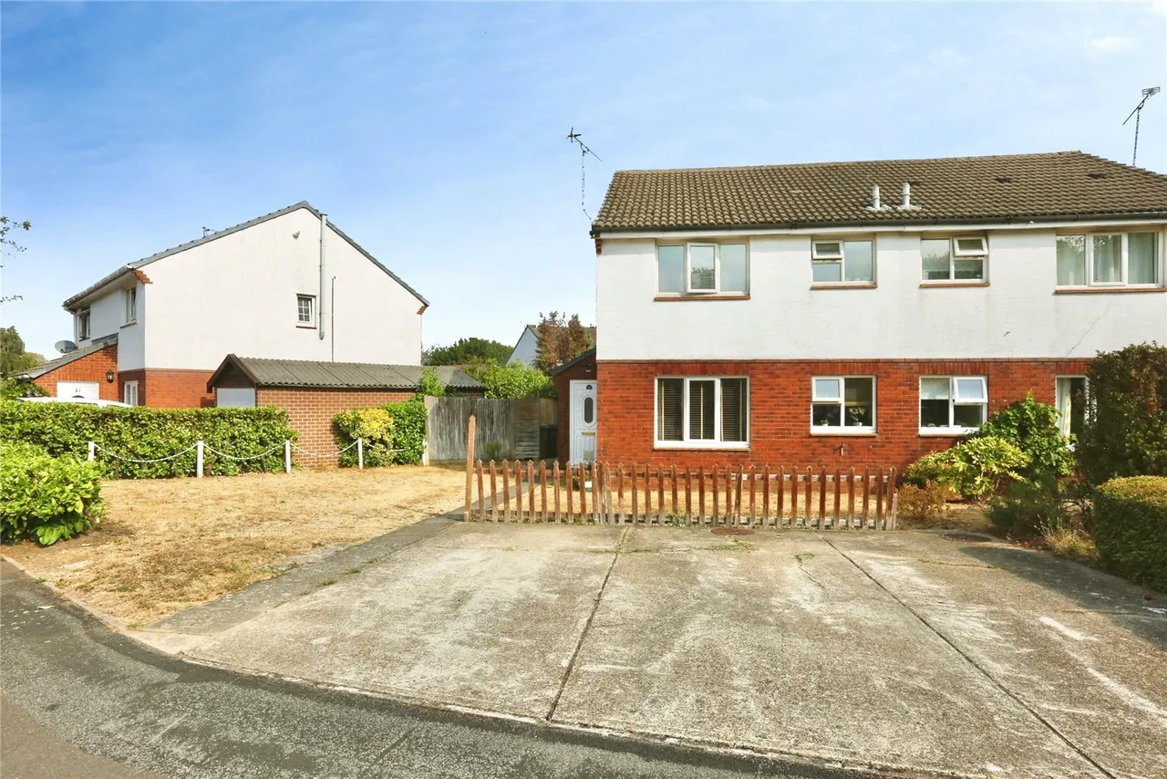 1 bed house for sale, Lambourne Road, West End, SO18