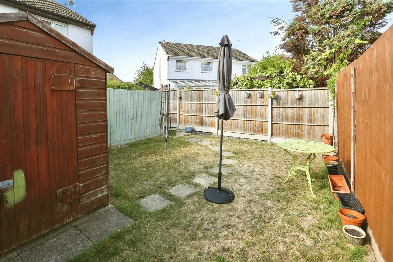 Lambourne Road, West End, SO18, photo 9