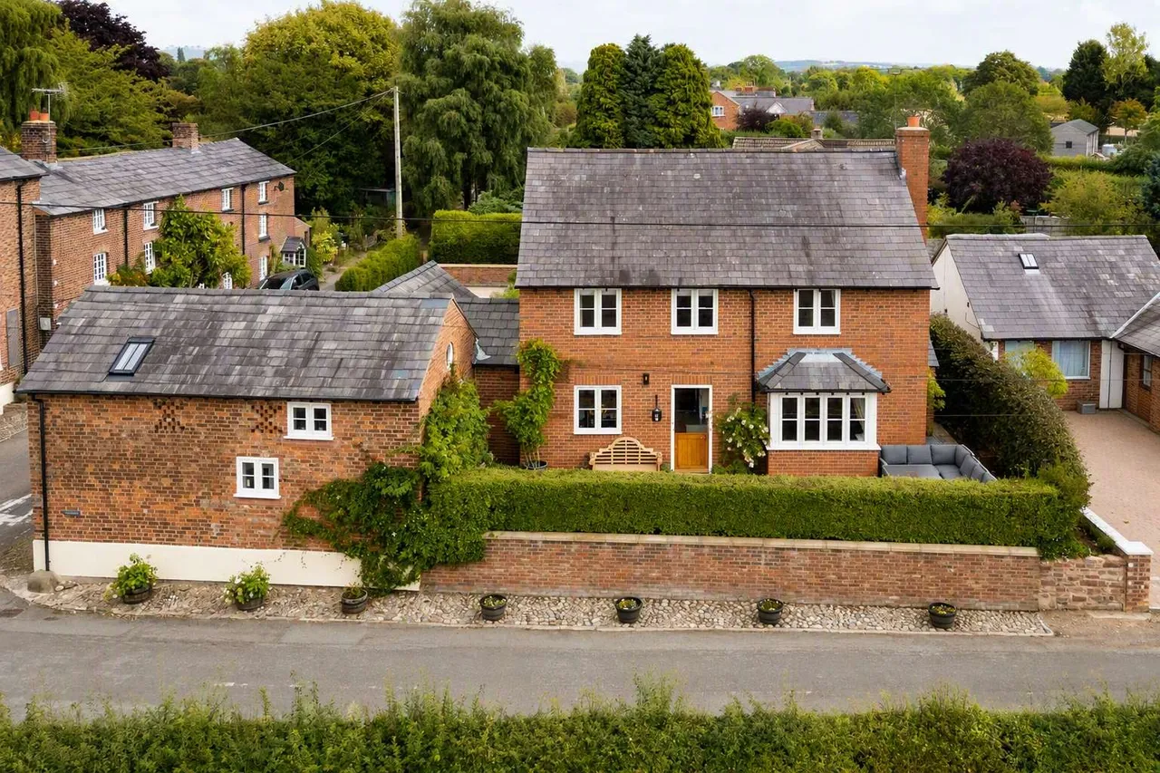 4 bed house for sale — Platts Lane, Old Moss, Tarvin, Chester, CH3 8HR