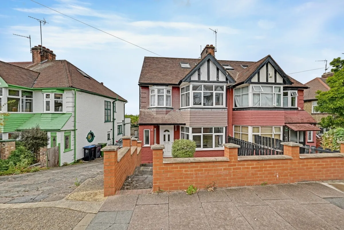 4 bed house to rent, Tanfield Avenue, London, NW2