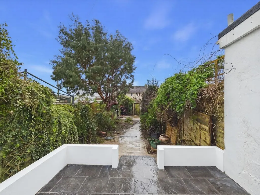 Hughville Street, Camborne, photo 8