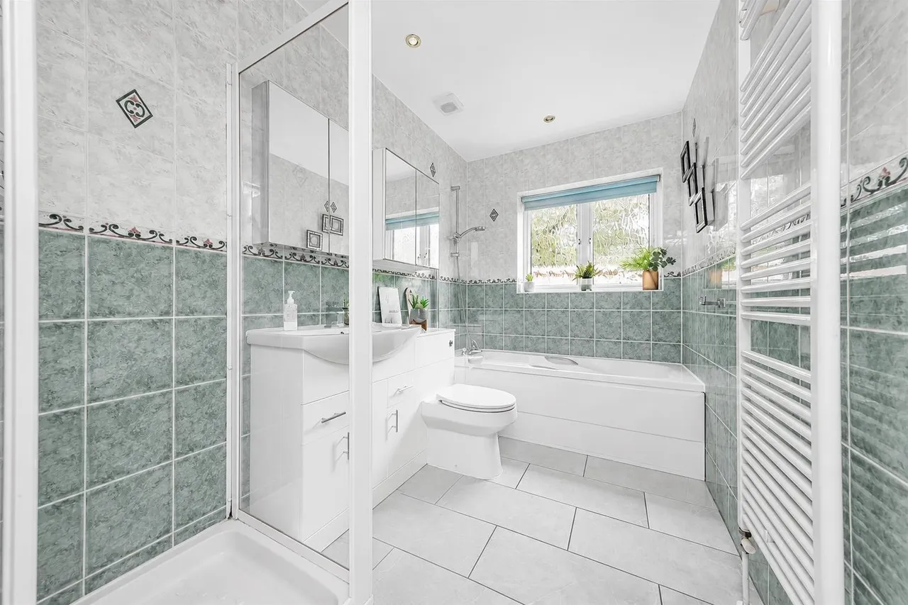 Heracles Close, St. Albans, AL2, photo 13