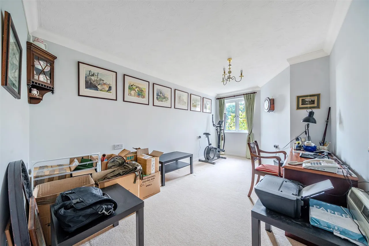 Tylers Close, Lymington, SO41, photo 9