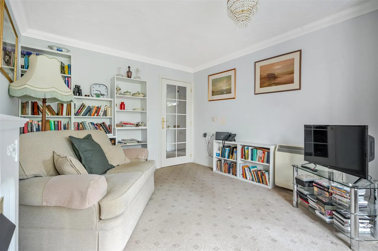 Tylers Close, Lymington, SO41, photo 4
