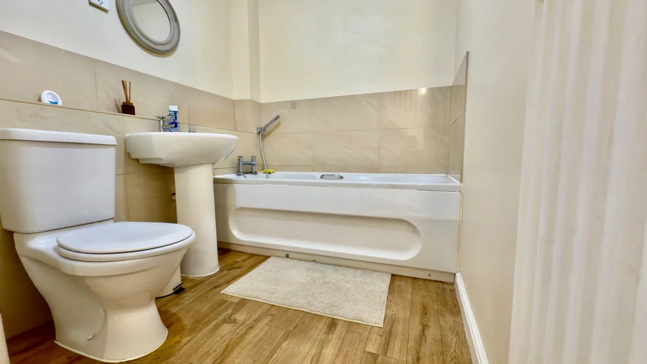 Monarch Drive, Kemsley, ME10, photo 9