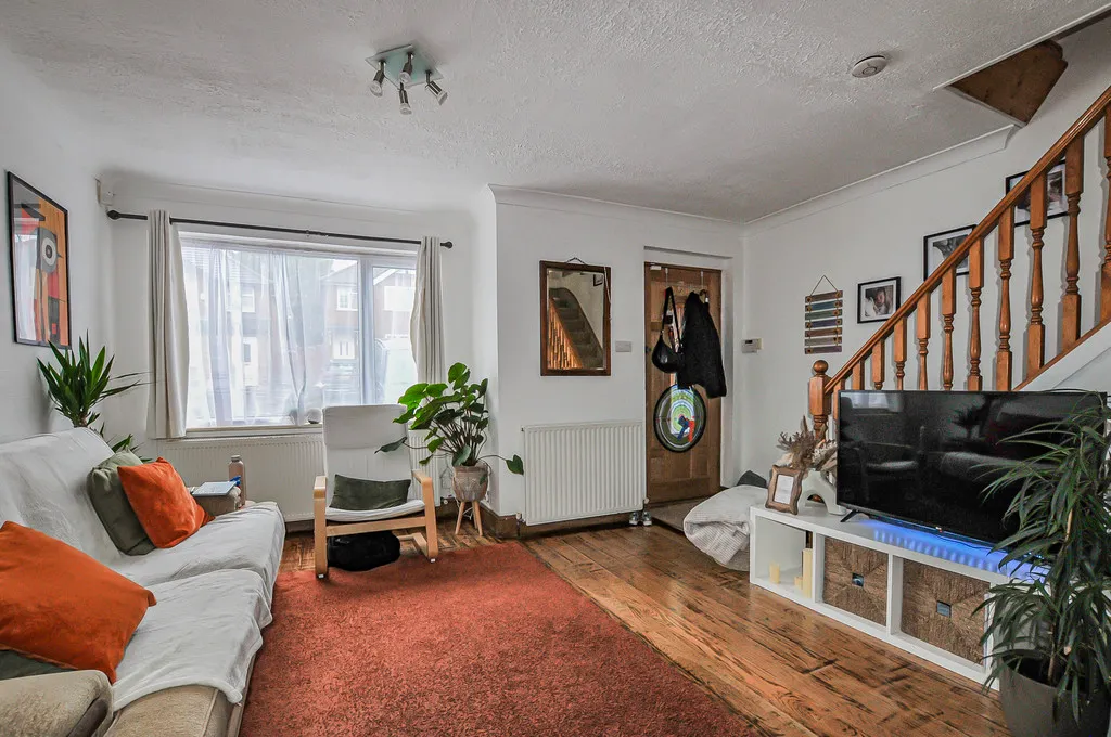 Misbourne Road, Hillingdon, photo 2