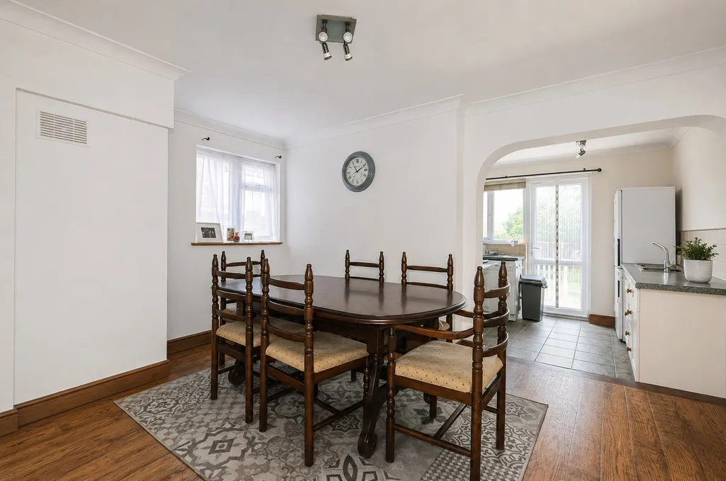 Misbourne Road, Hillingdon, photo 12