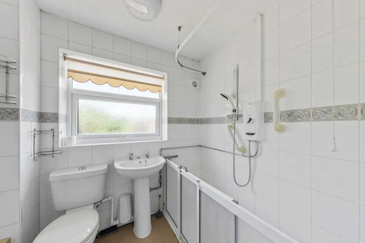 Bradlegh Road, Newton-Le-Willows, Newton-Le-Willows, WA12 8QT, photo 12