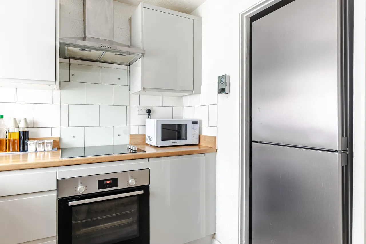Blackmoor Court, Leeds, LS17, photo 7