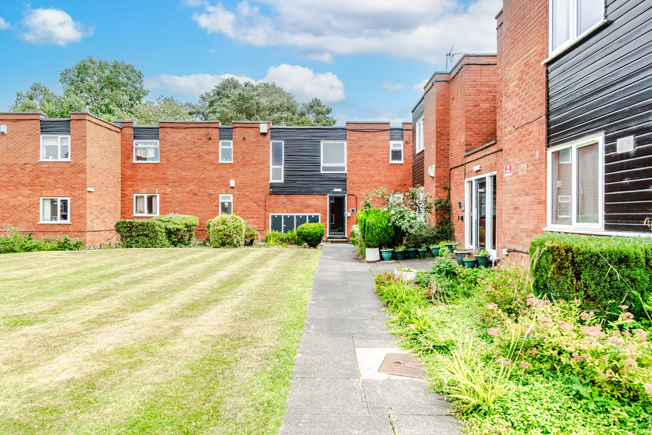 Blackmoor Court, Leeds, LS17, photo 14