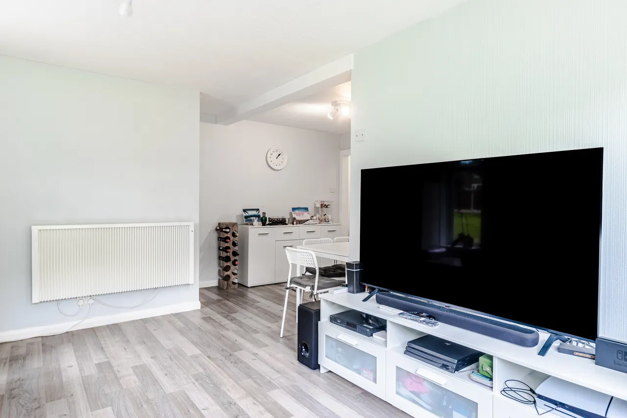 Blackmoor Court, Leeds, LS17, photo 6