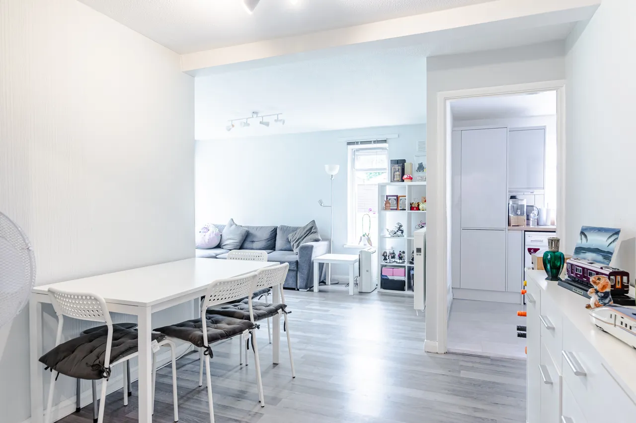Blackmoor Court, Leeds, LS17, photo 5