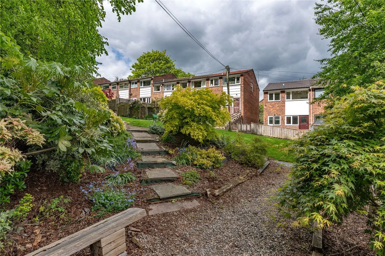 Gledhow Lane, Leeds, LS7, photo 2