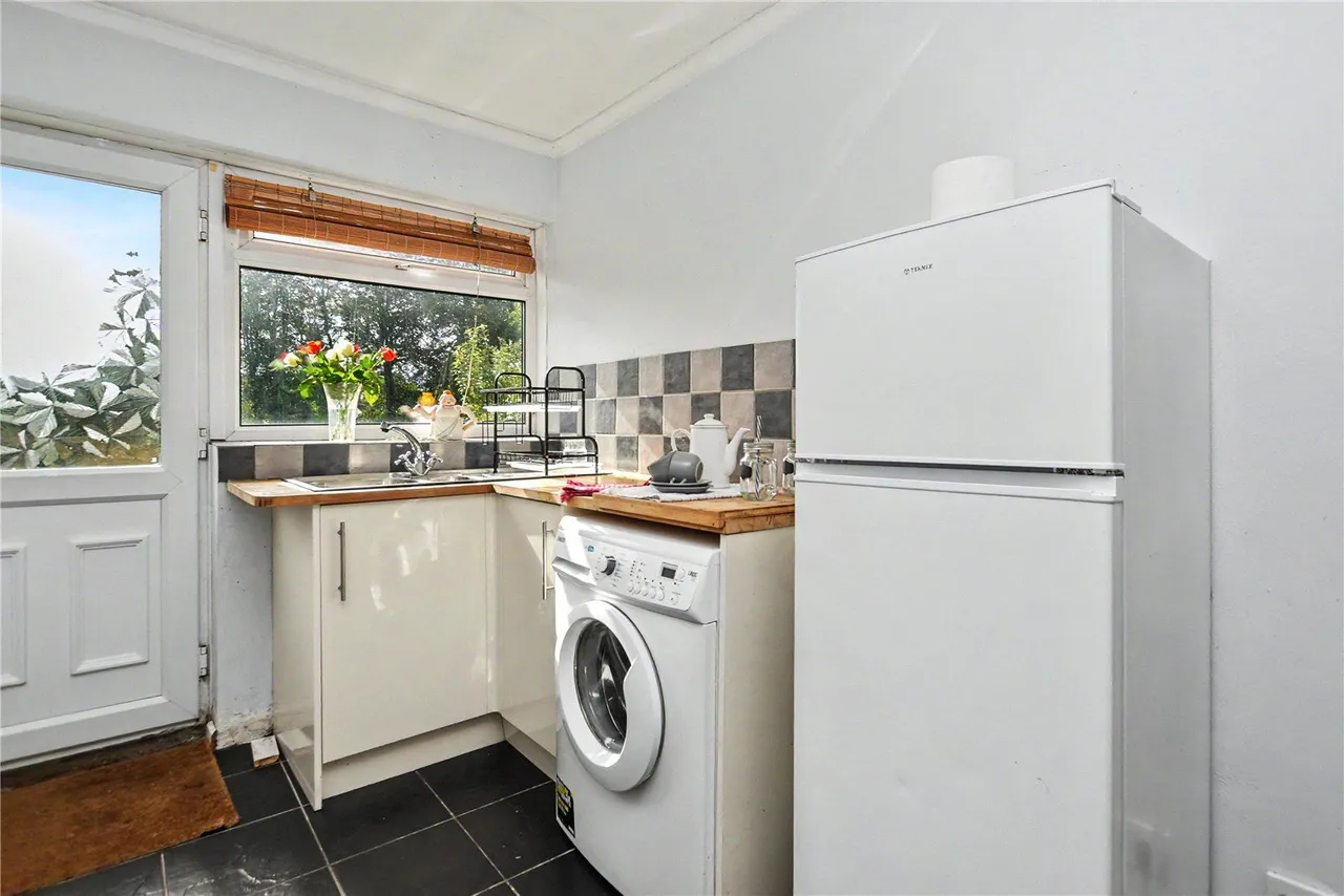 Gledhow Lane, Leeds, LS7, photo 15