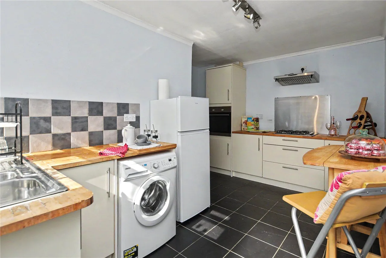 Gledhow Lane, Leeds, LS7, photo 3