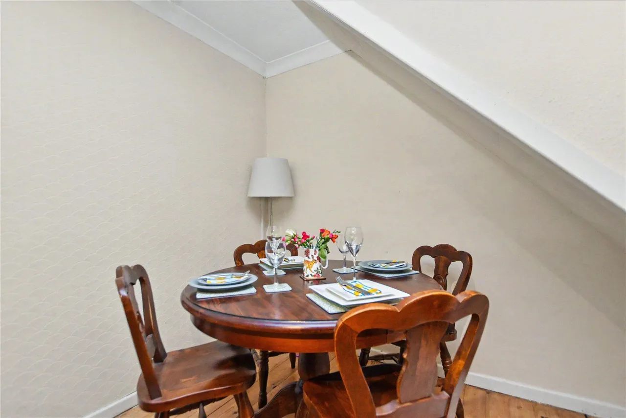 Gledhow Lane, Leeds, LS7, photo 16