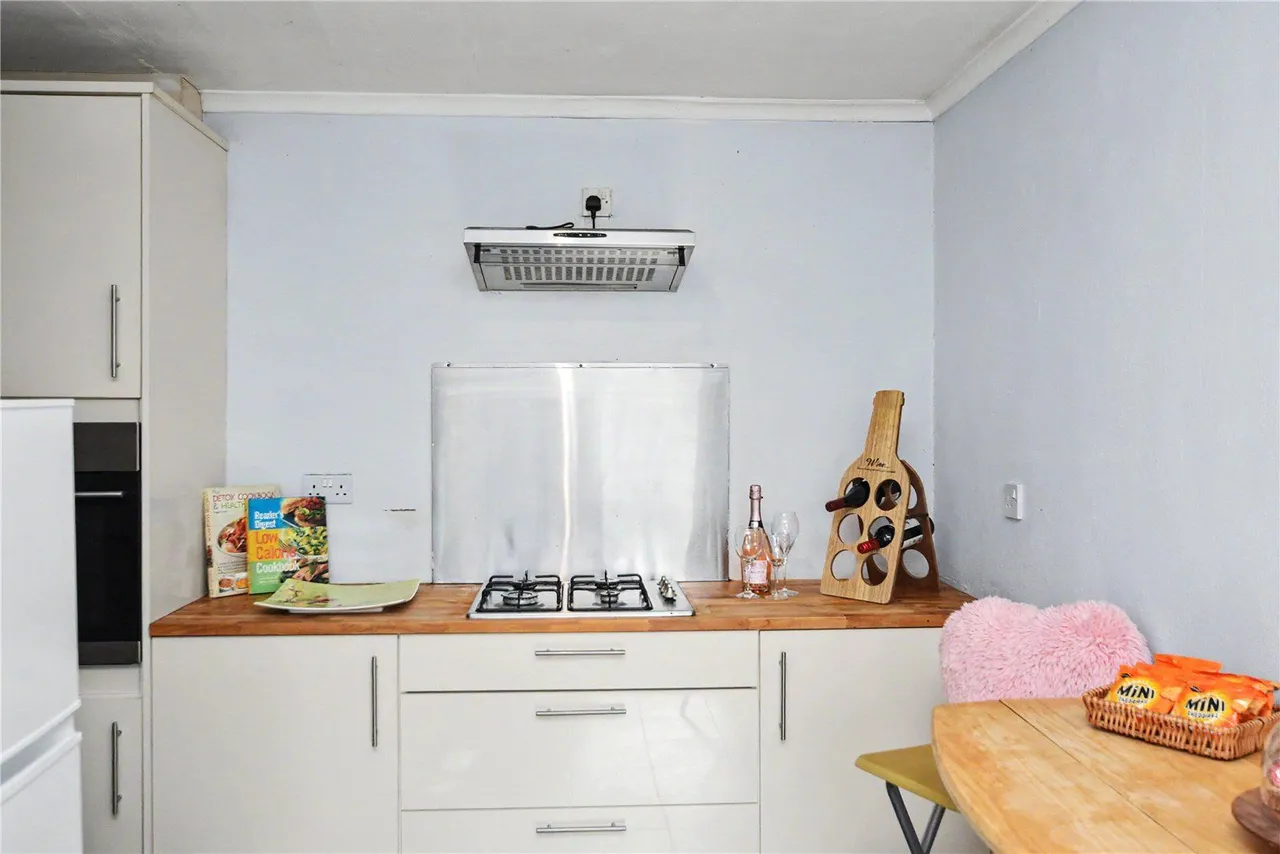 Gledhow Lane, Leeds, LS7, photo 13