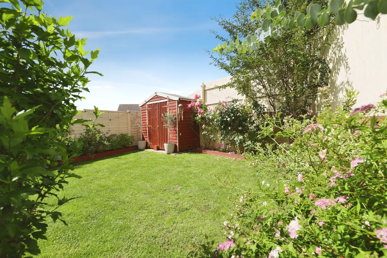 Tyddyman Close, Chippenham, SN15, photo 17