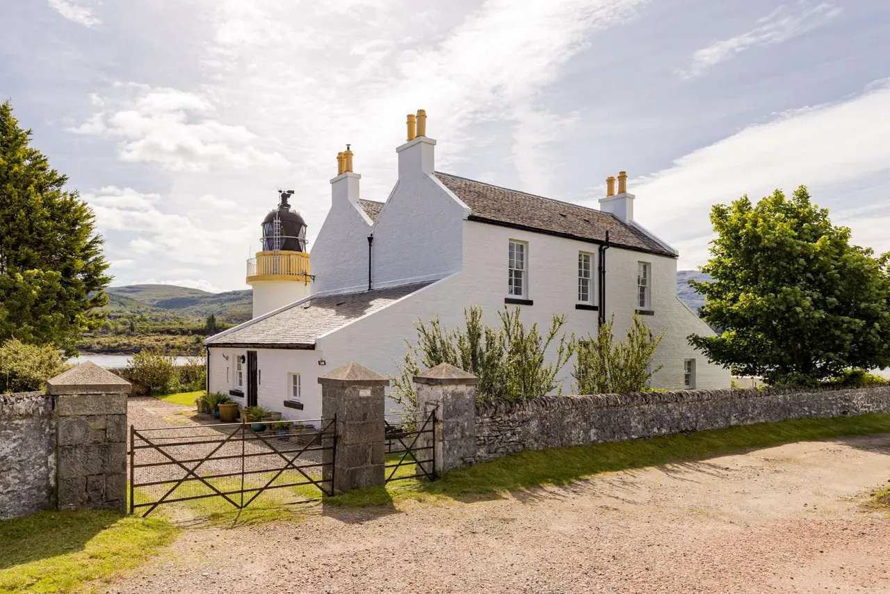 Corran Lighthouse Lodge, Ardgour, Fort William, Highland, PH33 7AA, photo 8