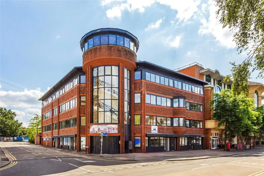 1 bed flat to rent, Spectrum House, Woking, GU21