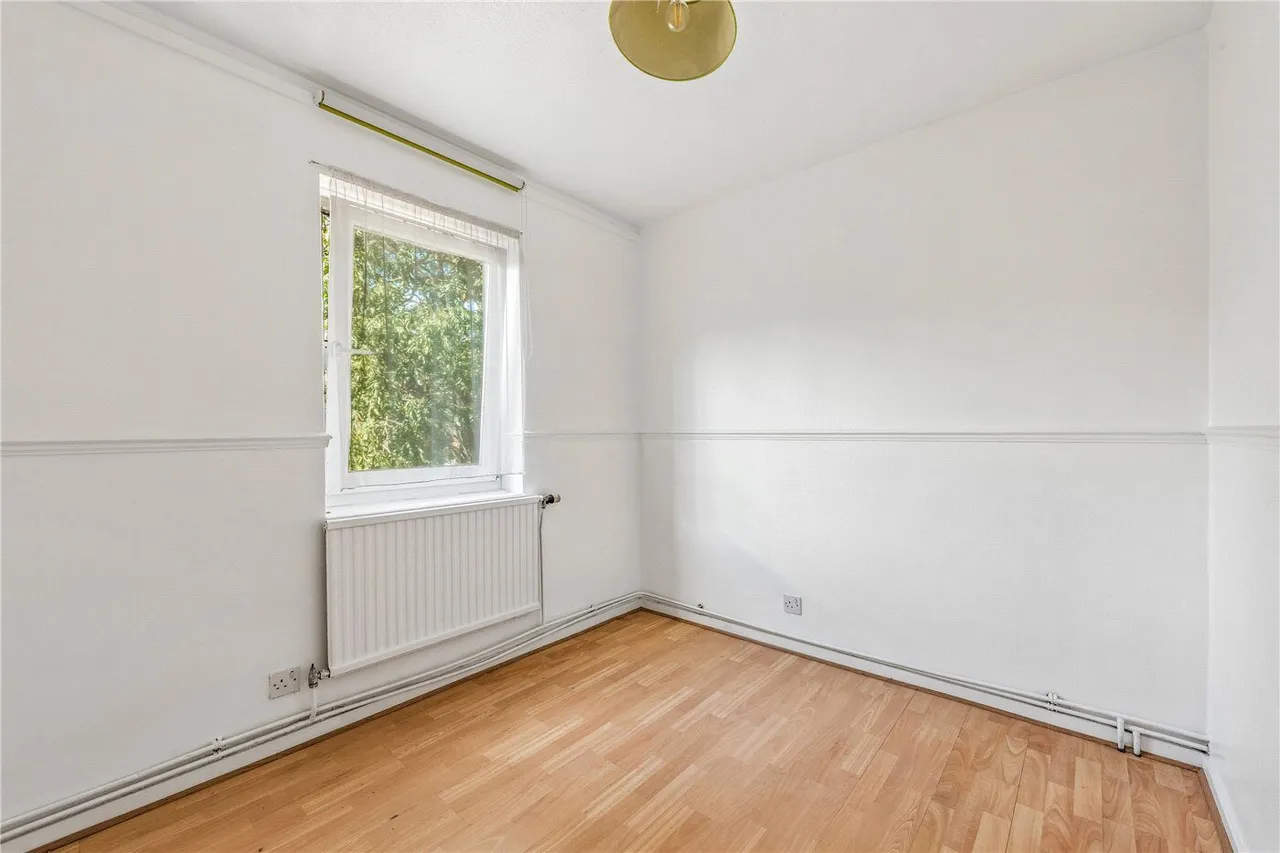 Halesworth Close, London, E5, photo 6