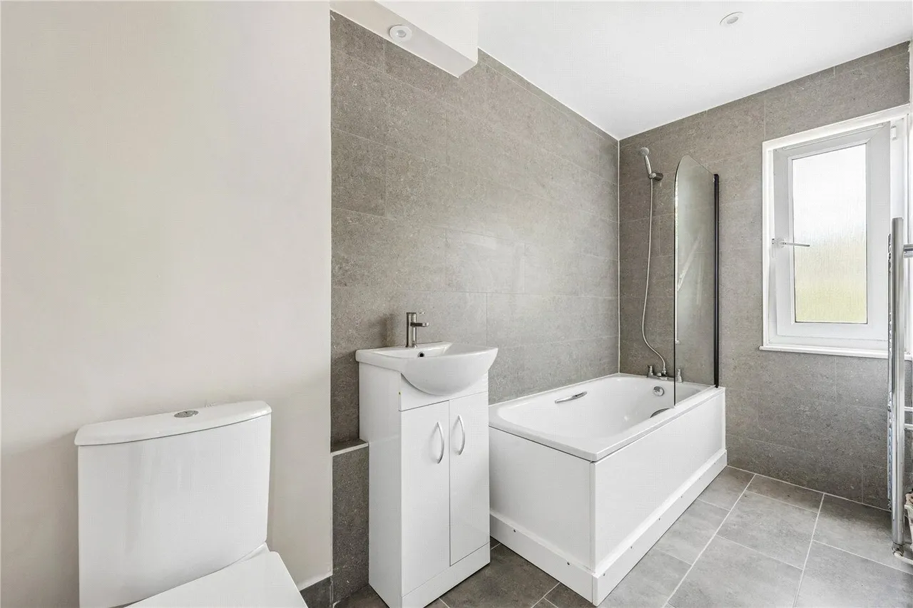Halesworth Close, London, E5, photo 8