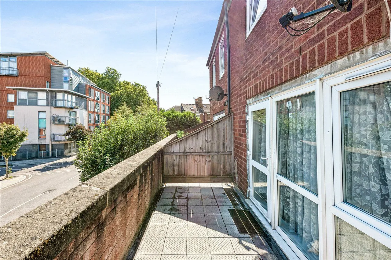 Halesworth Close, London, E5, photo 9