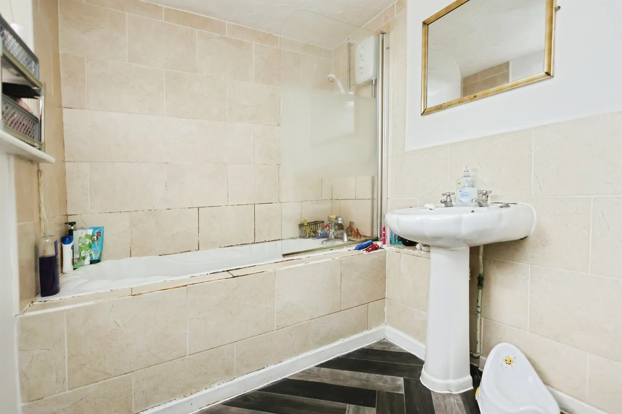 Clyde Street, Cradley Heath, B64, photo 9