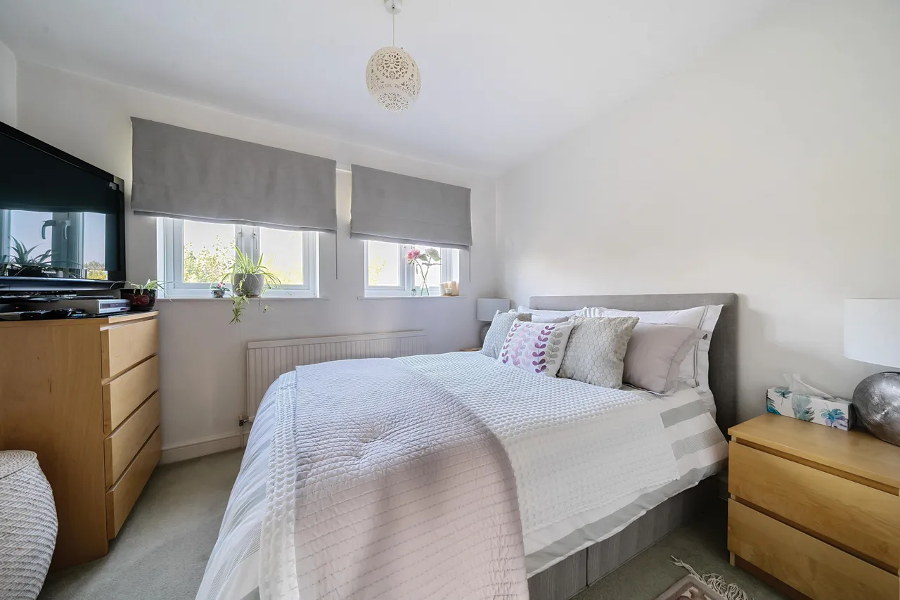 Duckmill Crescent, Bedford, photo 17