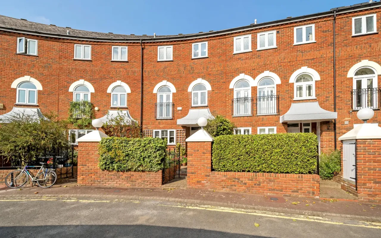3 bed house for sale — Duckmill Crescent, Bedford