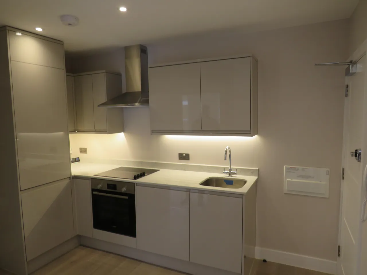 Shaftesbury Court, SL1, photo 2