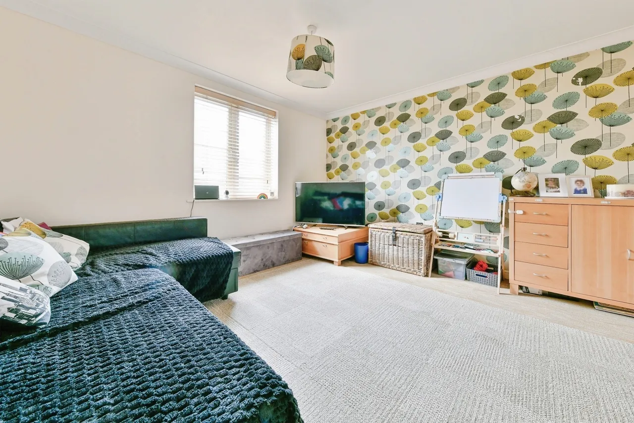 Epsom Close, STEVENAGE, Hertfordshire, SG1, photo 2