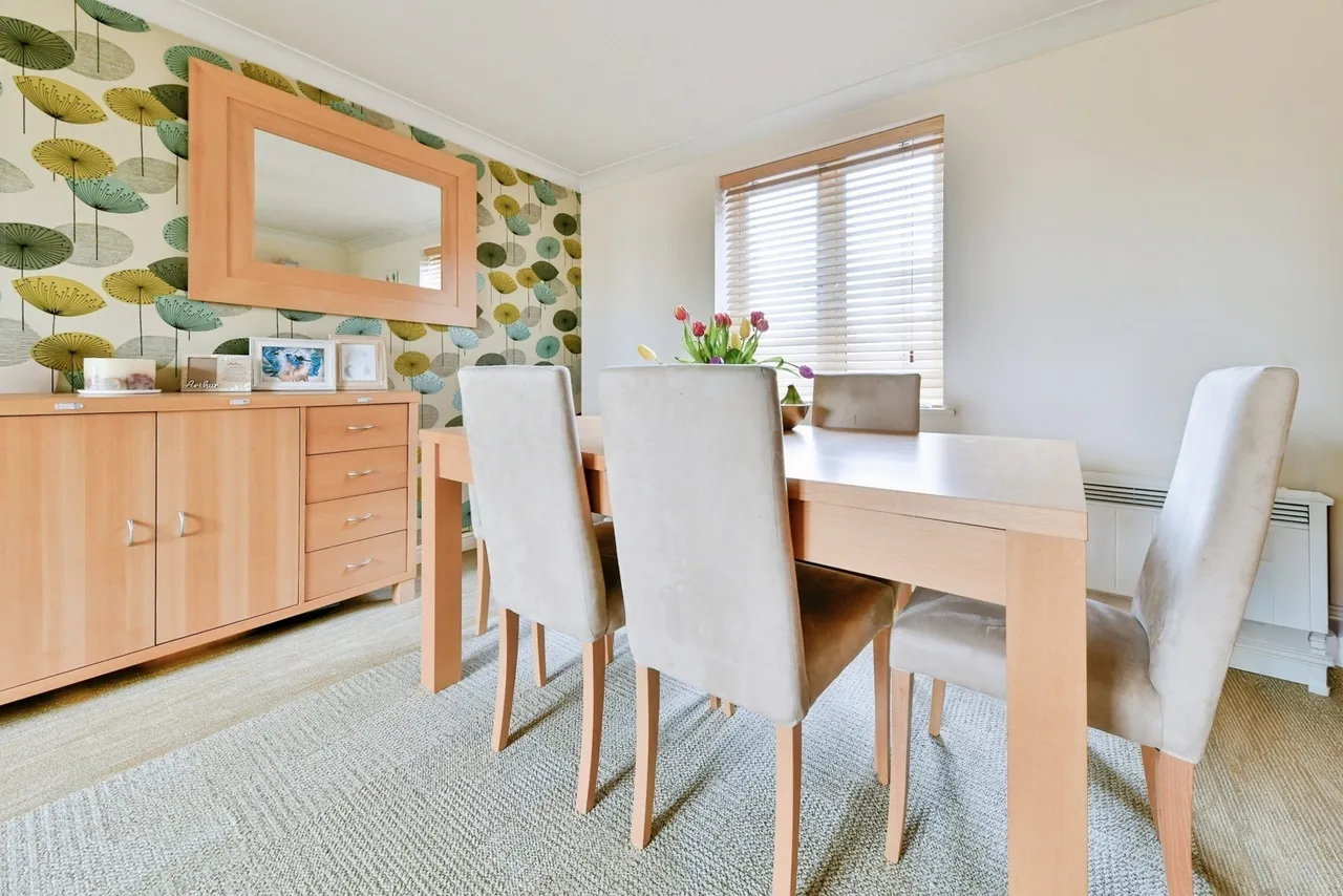 Epsom Close, STEVENAGE, Hertfordshire, SG1, photo 5