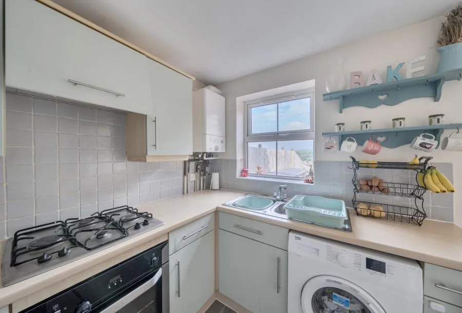 Colliers Rise, Radstock, BA3, photo 10