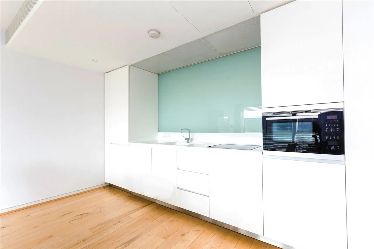 Hester Road, London, SW11, photo 4