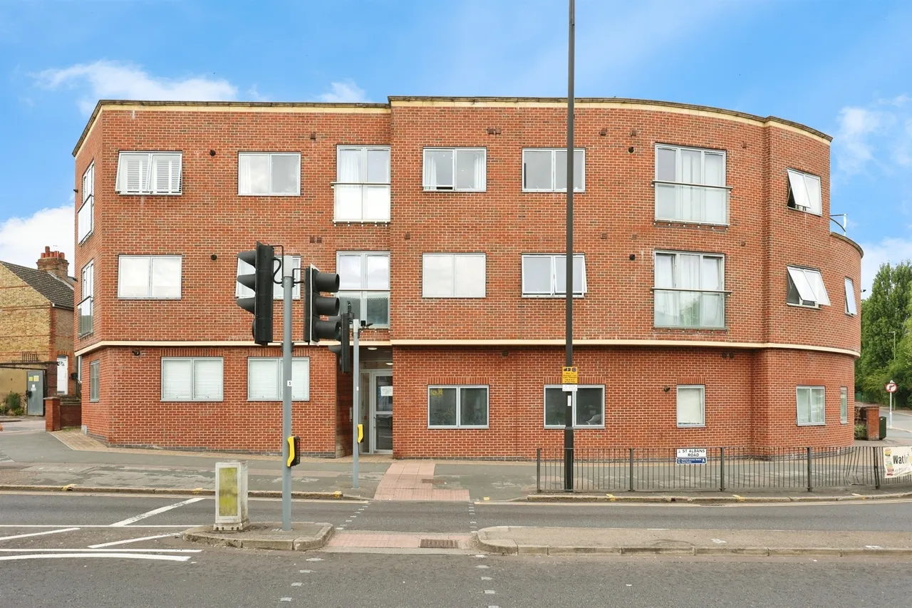 St. Albans Road, Watford, WD24, photo 15