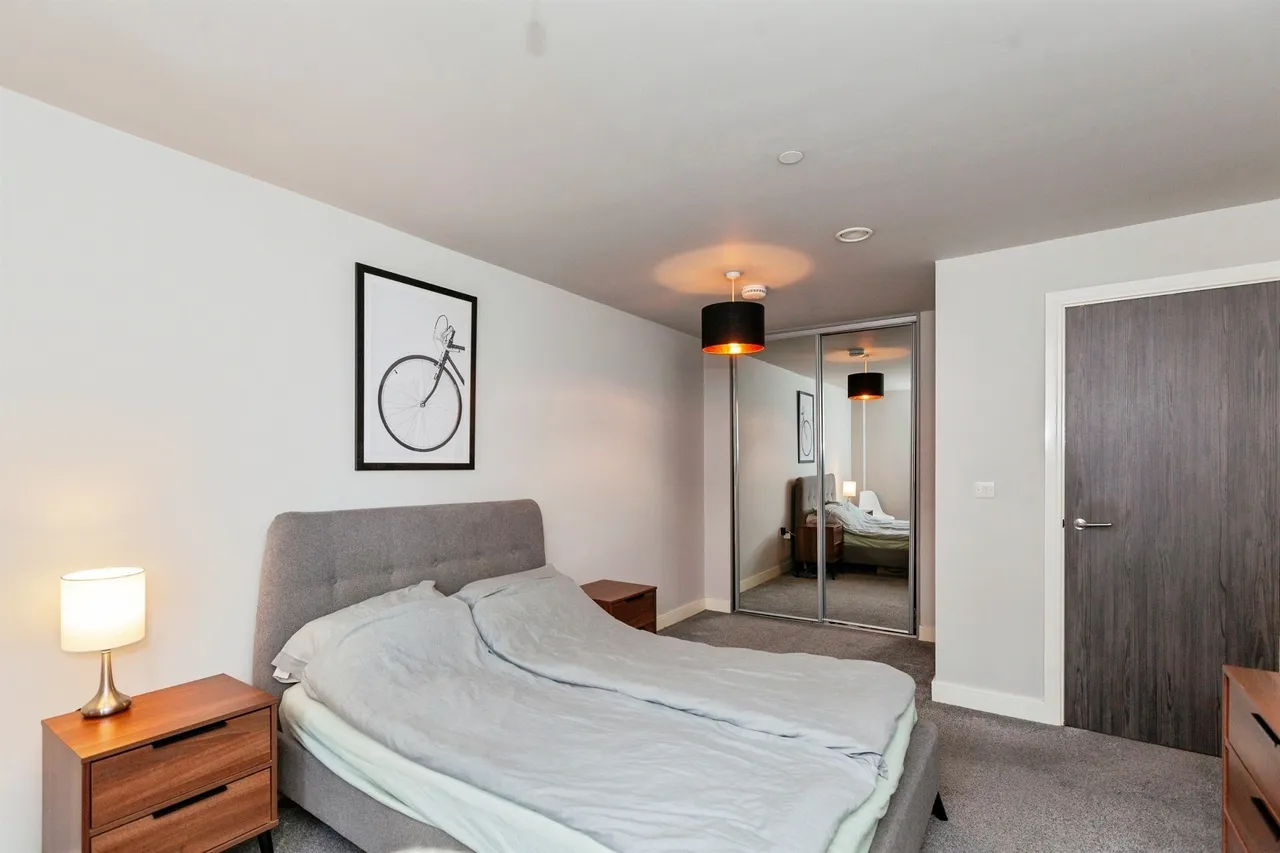 Petersfield Avenue, Slough, SL2, photo 7