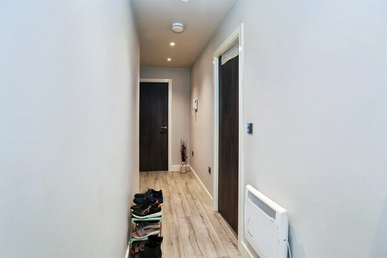 Petersfield Avenue, Slough, SL2, photo 10