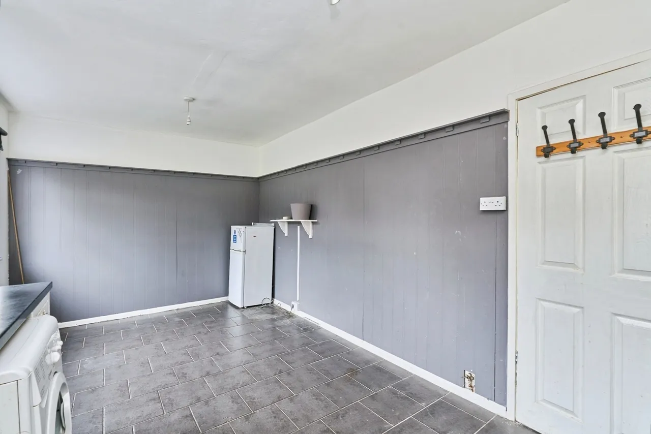 Riding Way, Willenhall, WV12, photo 6