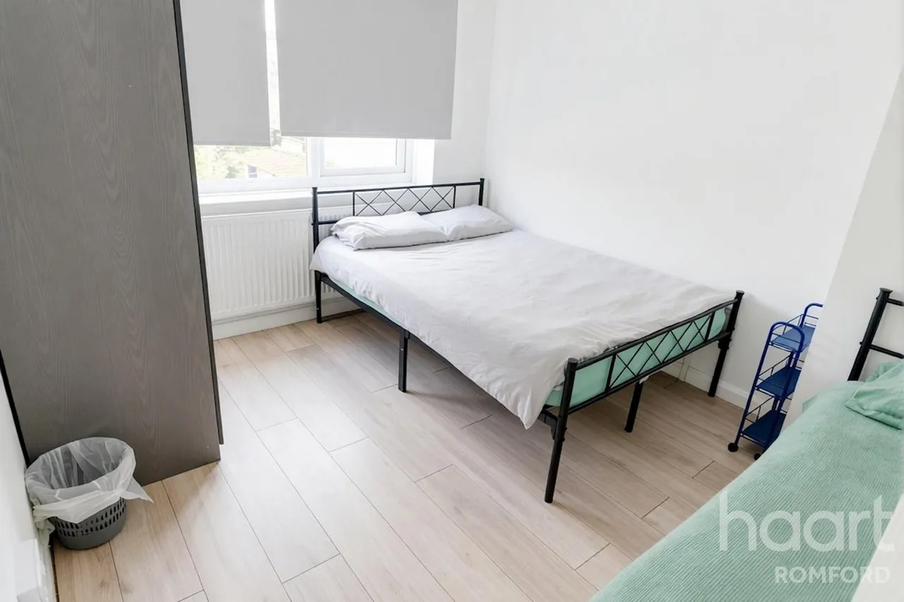 Rosedale Road, RM1, photo 12