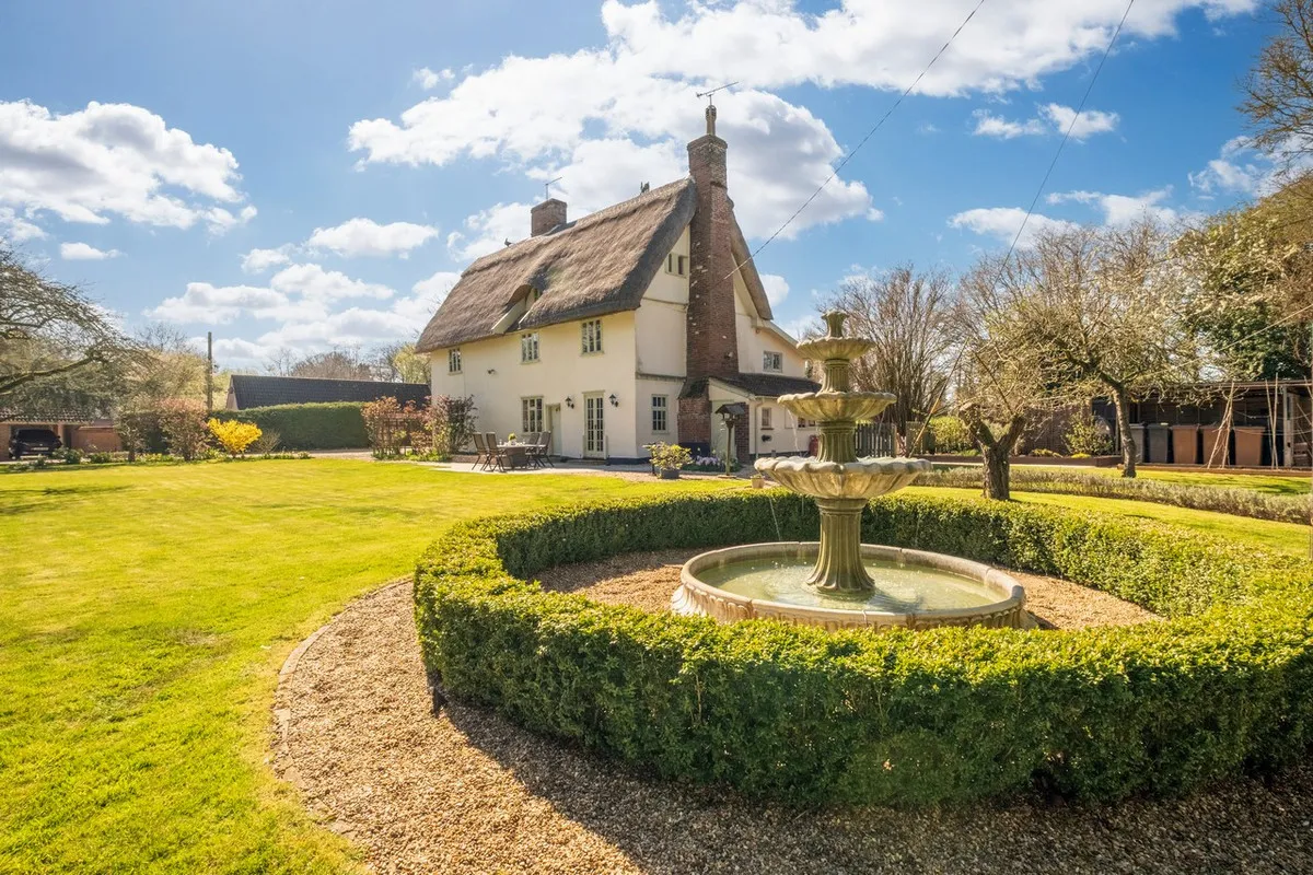 6 bed house for sale, Mendlesham Road, Brockford, IP14