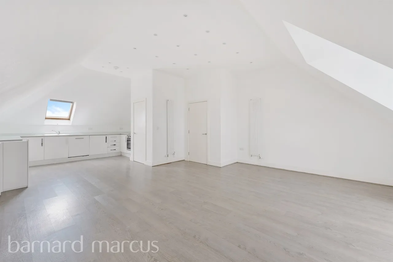Ruxley Lane, Epsom, KT19, photo 4