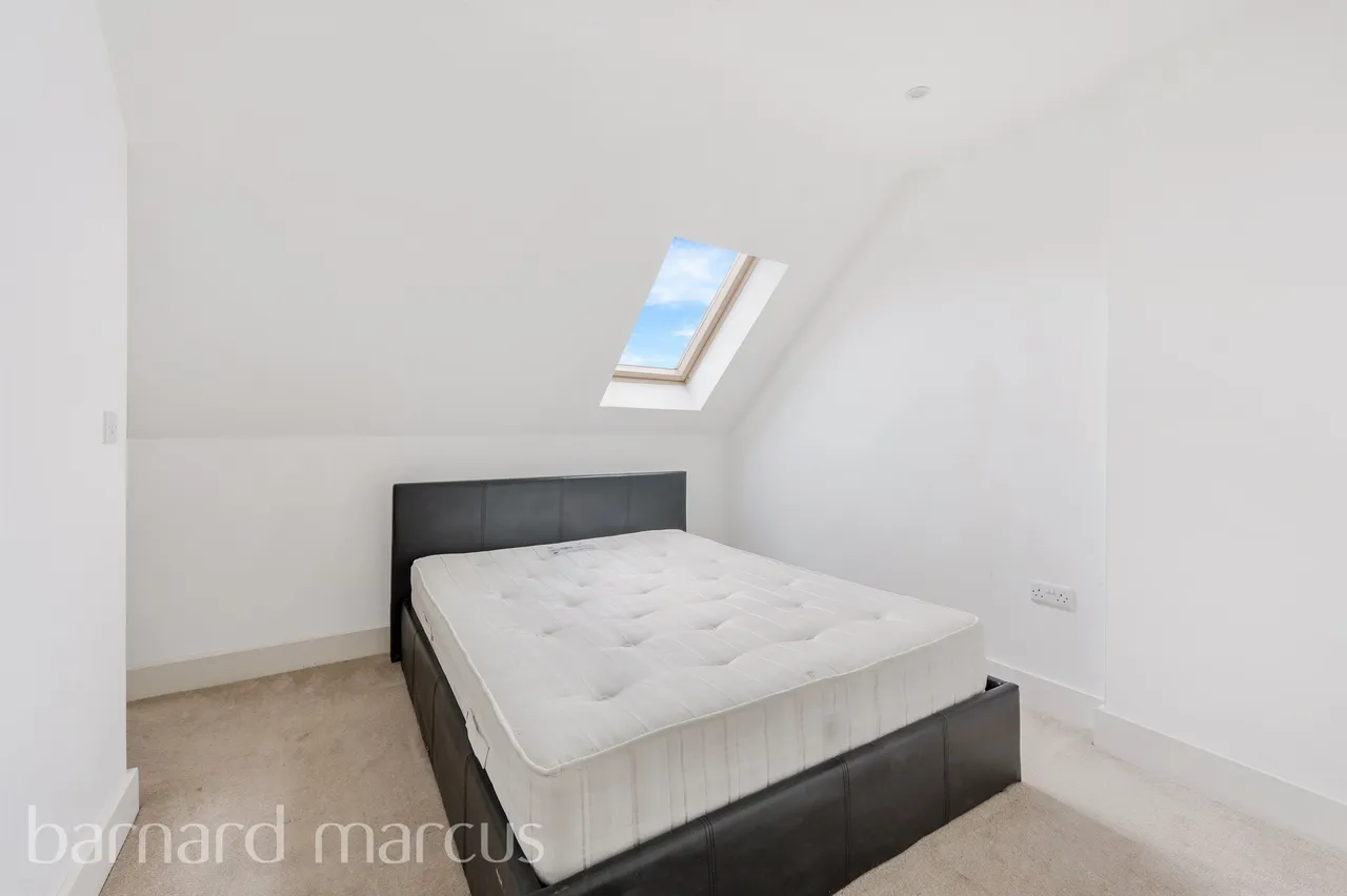 Ruxley Lane, Epsom, KT19, photo 6