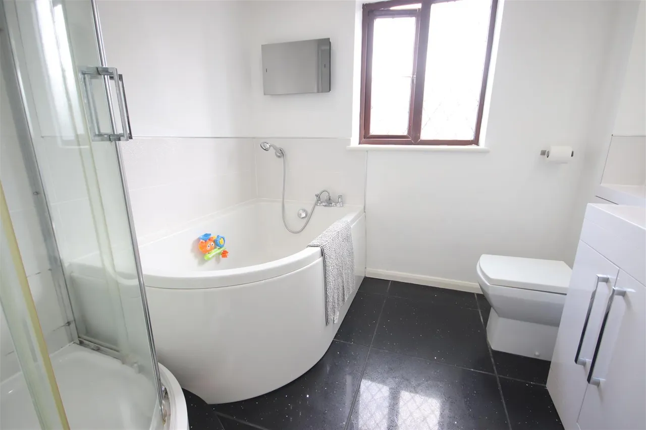 Hatherell Road, Chippenham, photo 14