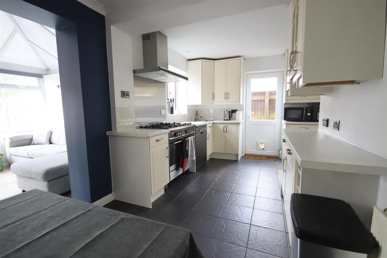 Hatherell Road, Chippenham, photo 4
