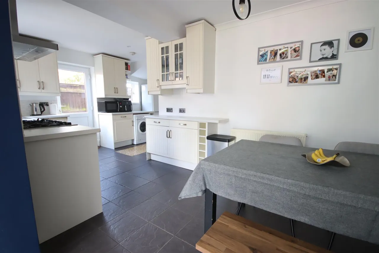Hatherell Road, Chippenham, photo 5