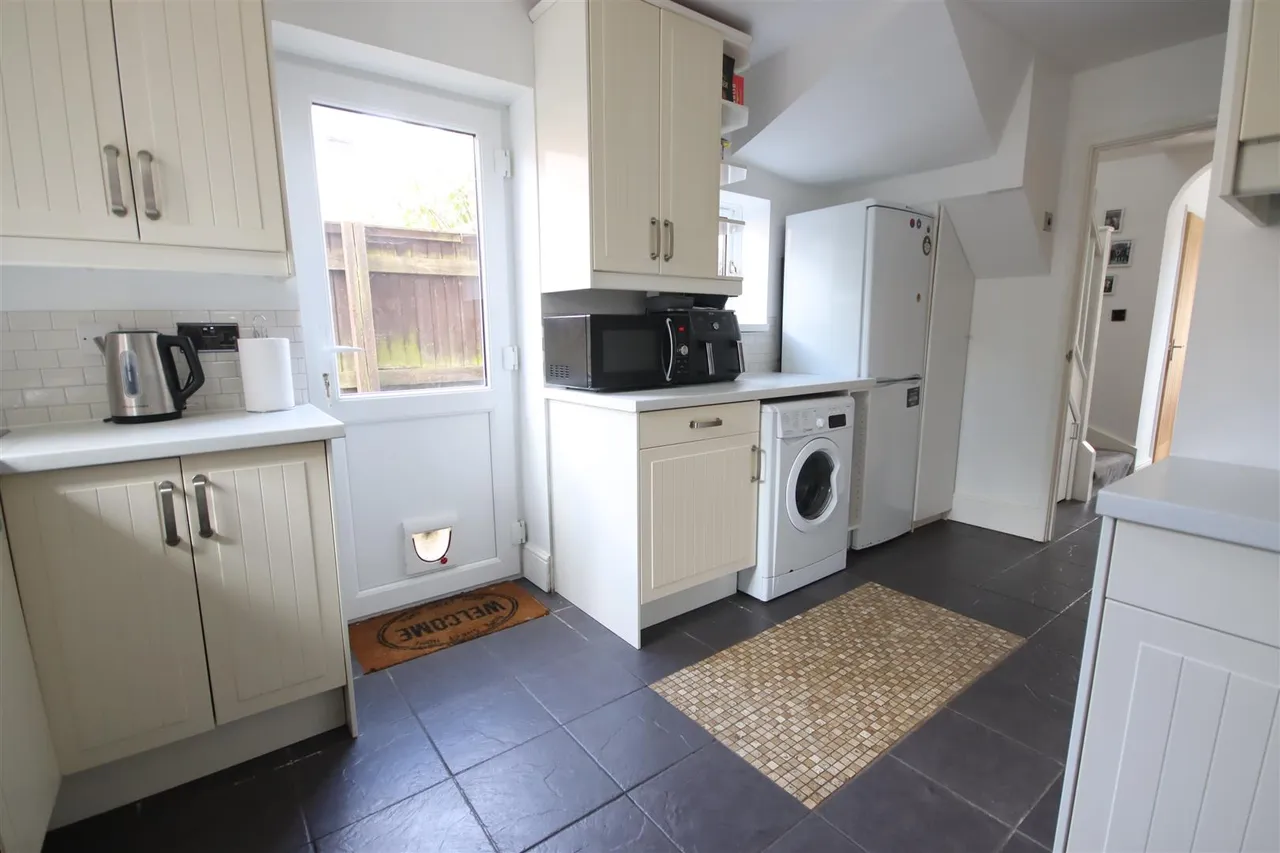 Hatherell Road, Chippenham, photo 8