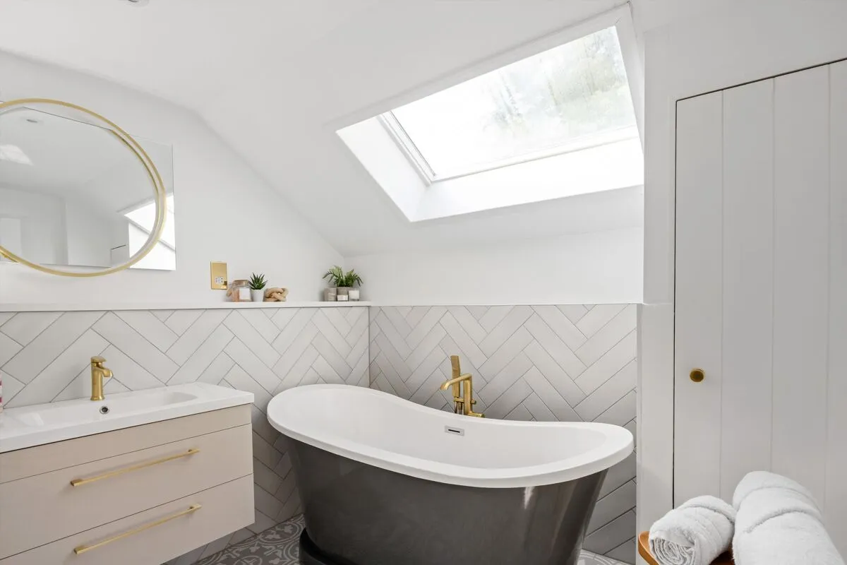 Woolstone, Cheltenham, GL52, photo 22