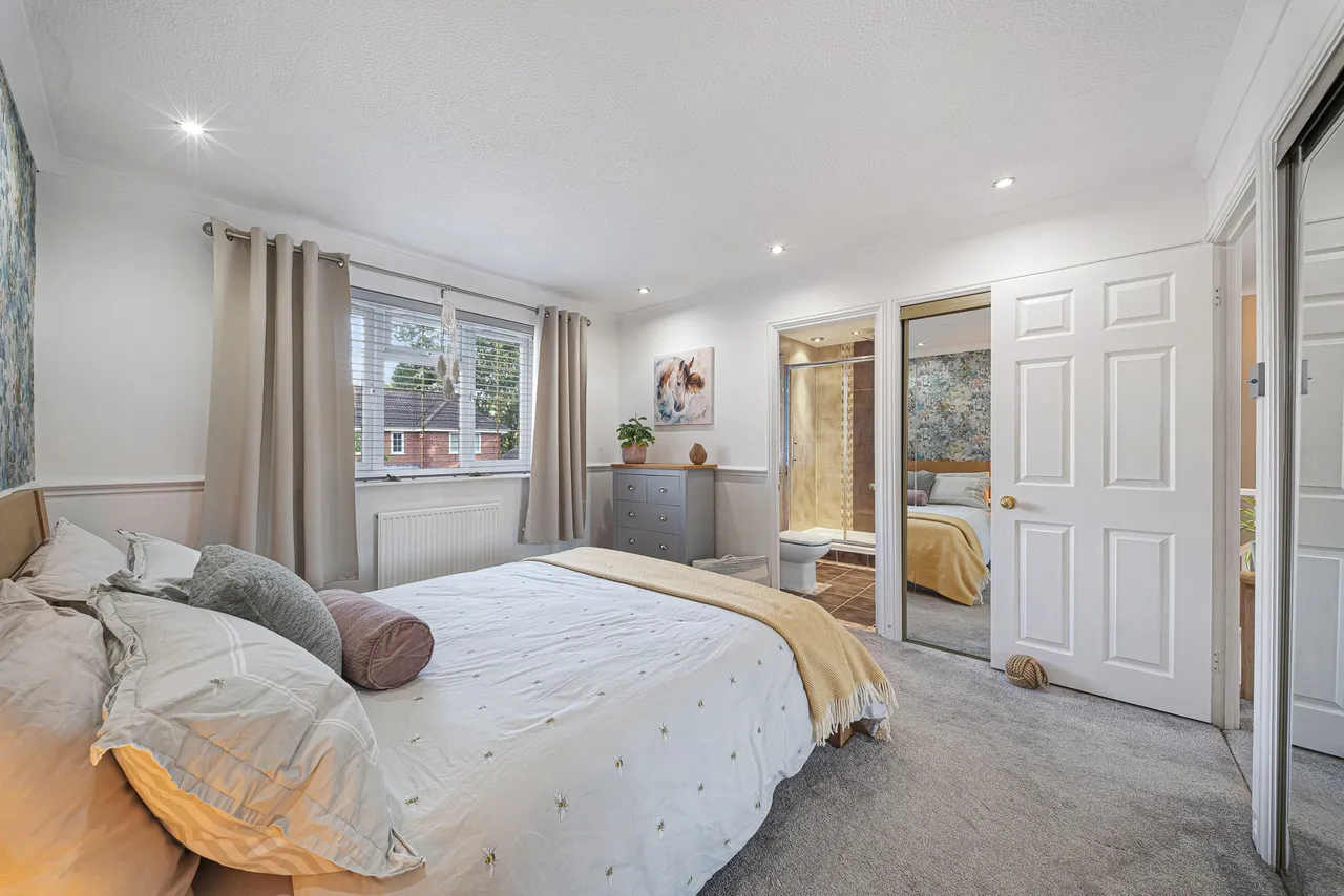 Dorchester Park, Runcorn, WA7 1QB, photo 16